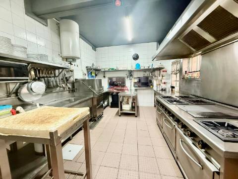 Restaurante  Trespasse em Mafamude e Vilar do Paraíso,Vila Nova de Gaia