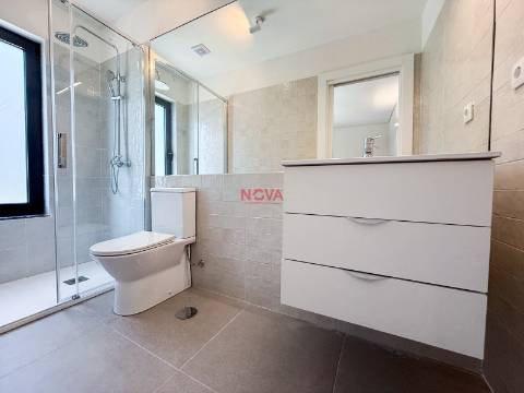 Moradia T4 Venda em Gondomar (São Cosme), Valbom e Jovim,Gondomar