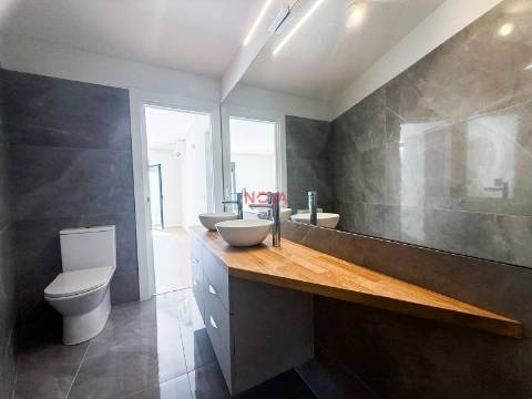 Moradia T4 Venda em Gondomar (São Cosme), Valbom e Jovim,Gondomar