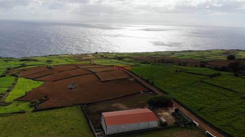 Moradia para Restaurar T3 Venda em Santa Bárbara,Angra do Heroísmo
