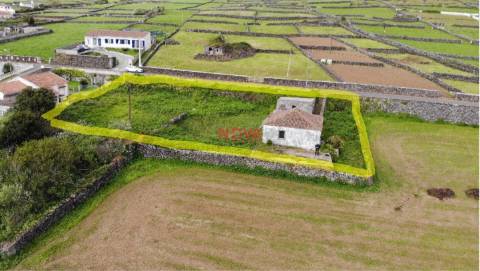 Moradia para Restaurar T3 Venda em Santa Bárbara,Angra do Heroísmo