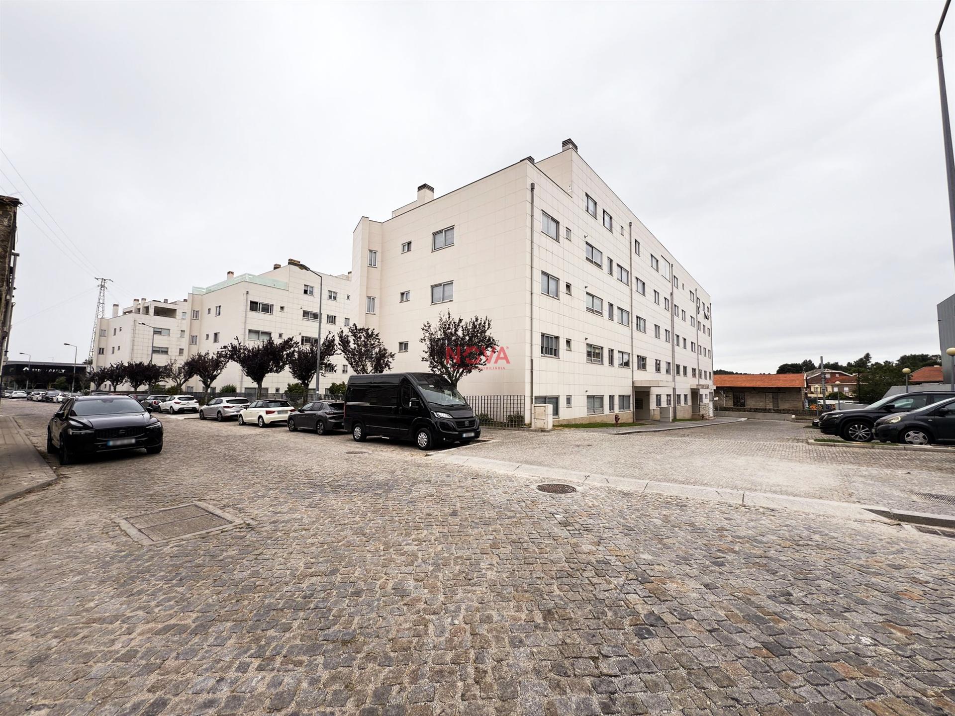 Apartamento T2 Arrendamento em Pedrouços,Maia