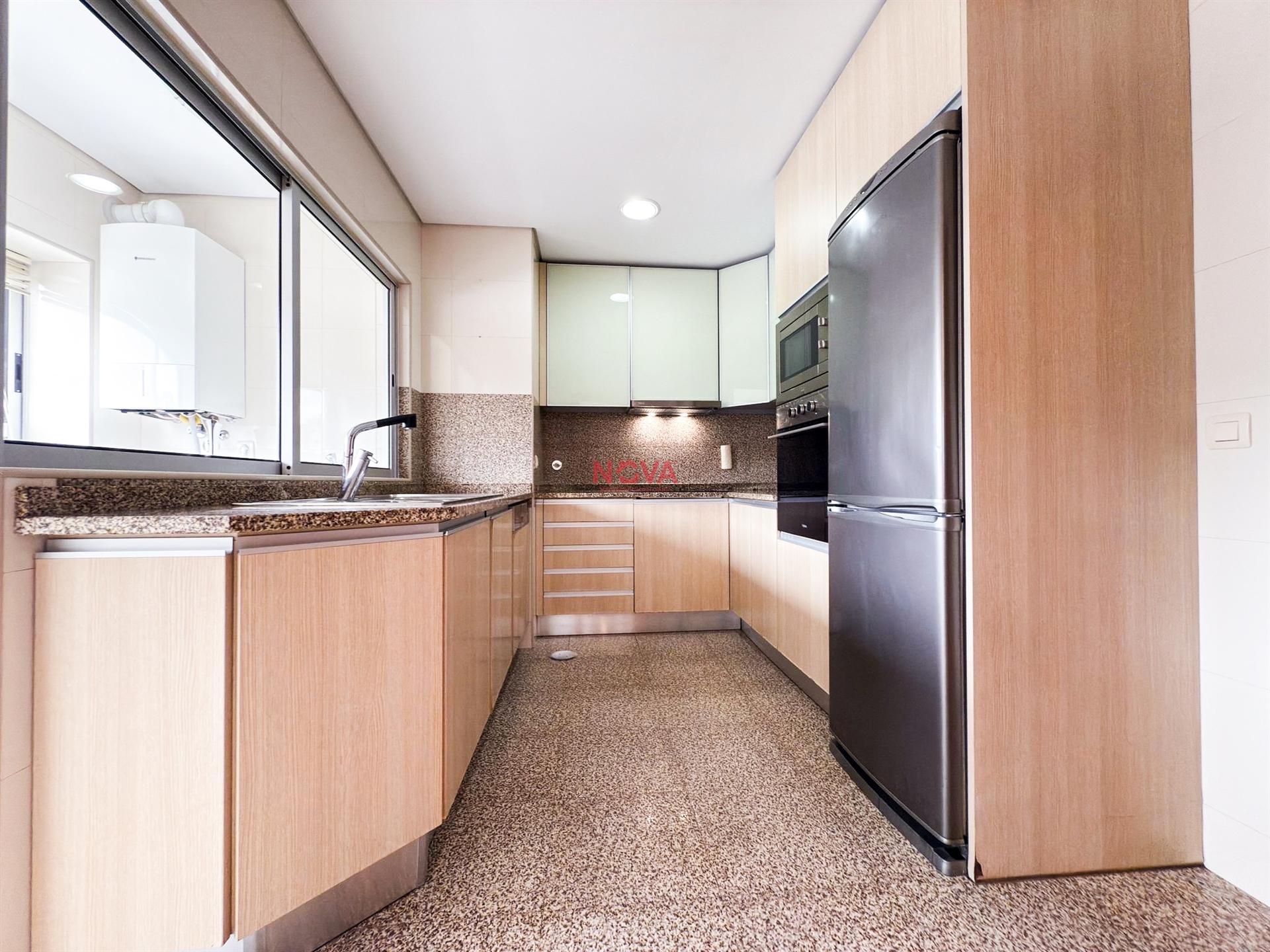 Apartamento T2 Arrendamento em Pedrouços,Maia