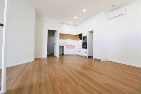 Apartamento T2 Venda em Nogueira e Silva Escura,Maia