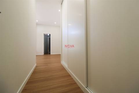 Apartamento T2 Venda em Nogueira e Silva Escura,Maia