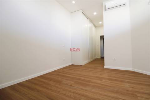 Apartamento T2 Venda em Nogueira e Silva Escura,Maia