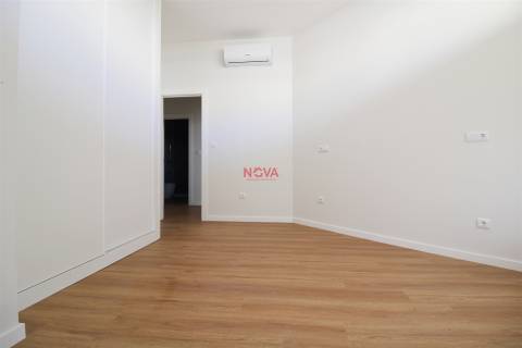 Apartamento T2 Venda em Nogueira e Silva Escura,Maia