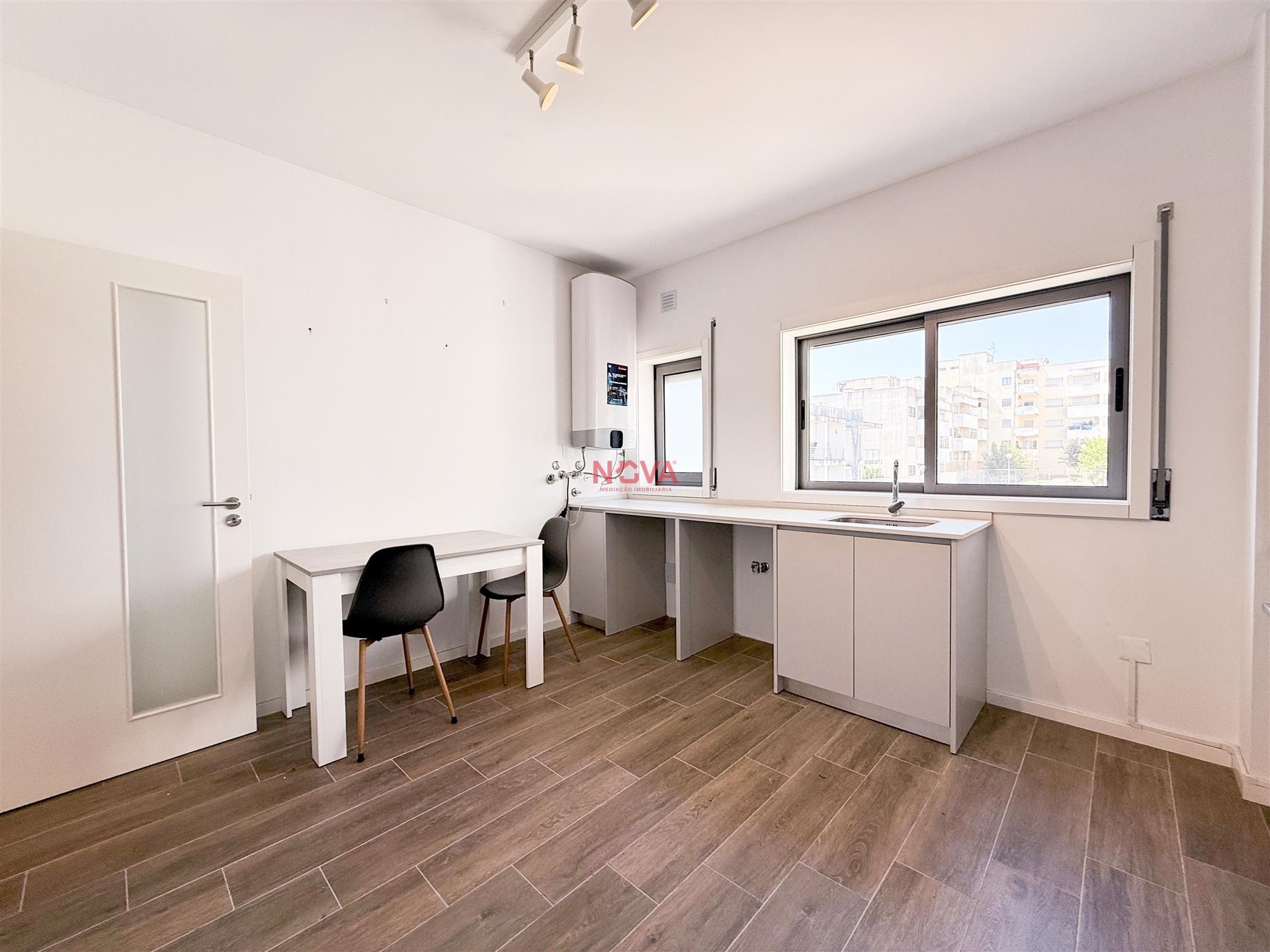 Apartamento T2 Venda em Sobreira,Paredes