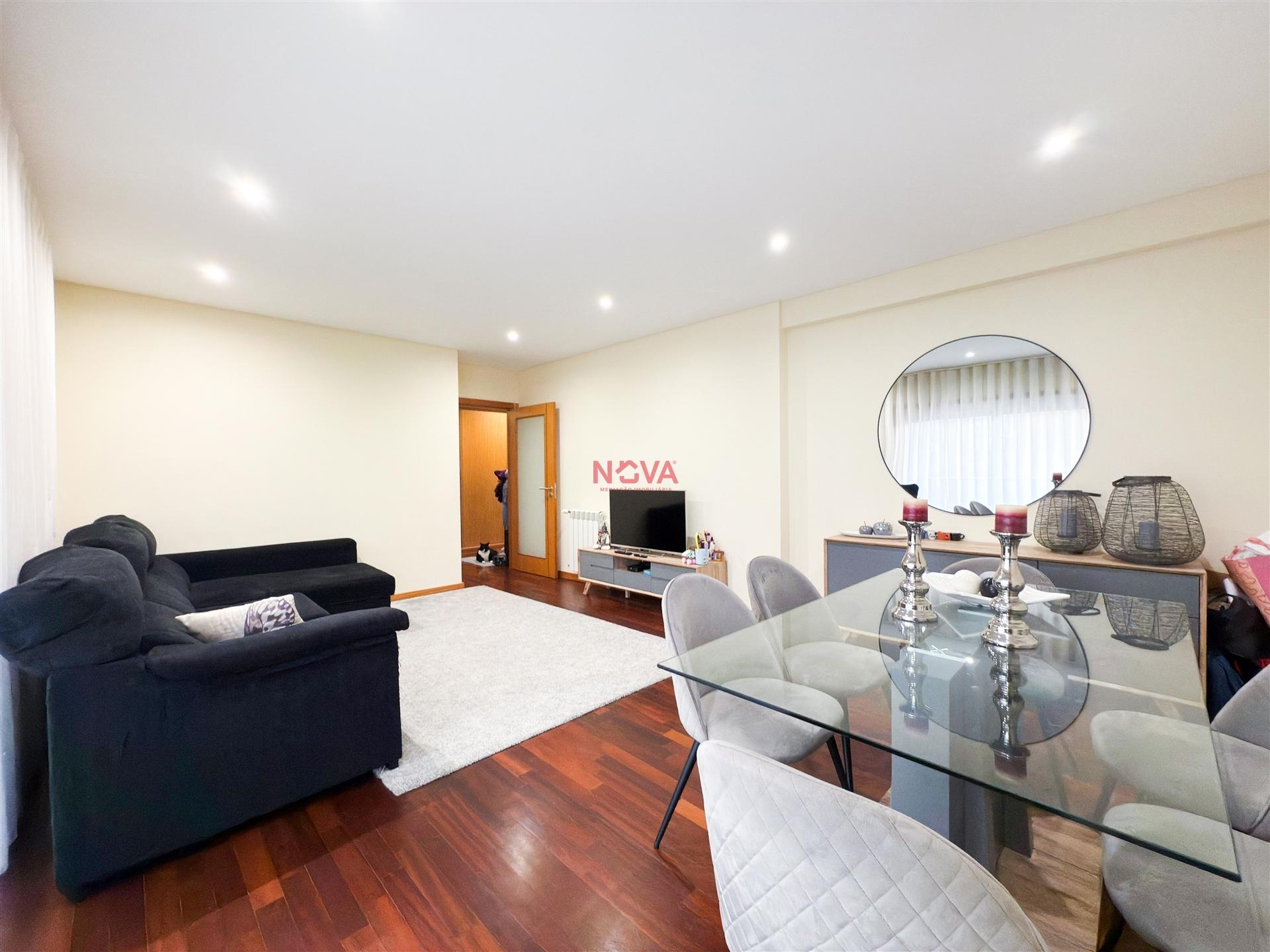Apartamento T2 Venda em Ermesinde,Valongo