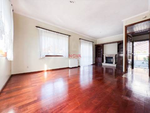 Moradia Isolada T5 Venda em Ermesinde,Valongo