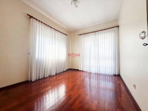 Moradia Isolada T5 Venda em Ermesinde,Valongo