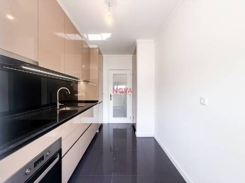 Apartamento T3 Venda em Custóias, Leça do Balio e Guifões,Matosinhos