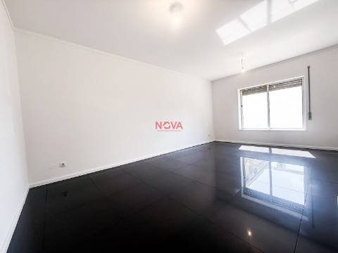 Apartamento T3 Venda em Custóias, Leça do Balio e Guifões,Matosinhos