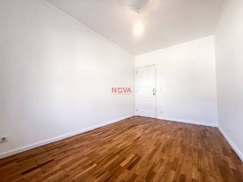 Apartamento T3 Venda em Custóias, Leça do Balio e Guifões,Matosinhos