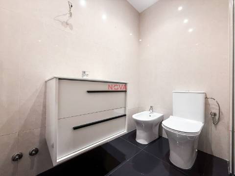 Apartamento T3 Venda em Custóias, Leça do Balio e Guifões,Matosinhos