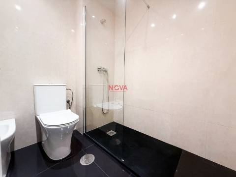 Apartamento T3 Venda em Custóias, Leça do Balio e Guifões,Matosinhos