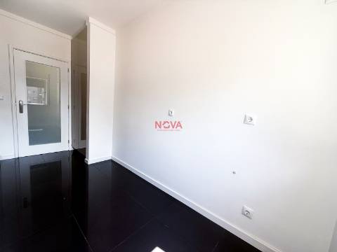 Apartamento T3 Venda em Custóias, Leça do Balio e Guifões,Matosinhos