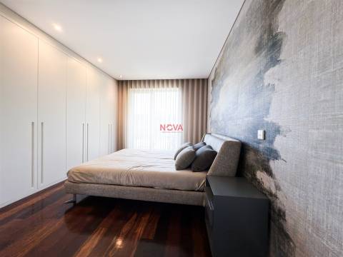 Apartamento T4 Arrendamento em Lordelo do Ouro e Massarelos,Porto