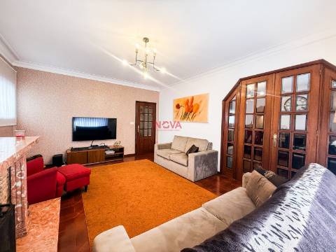 Moradia Geminada T4 Venda em Ermesinde,Valongo