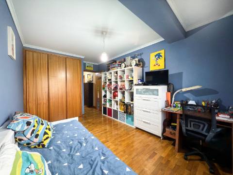 Apartamento T2 Venda em Ermesinde,Valongo
