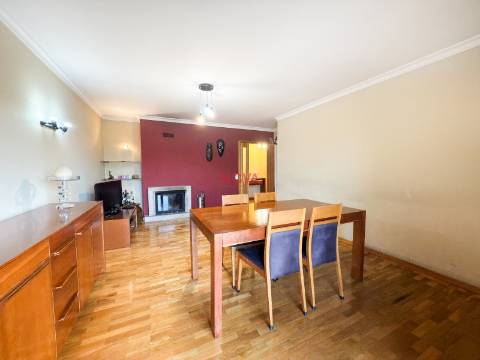 Apartamento T2 Venda em Ermesinde,Valongo