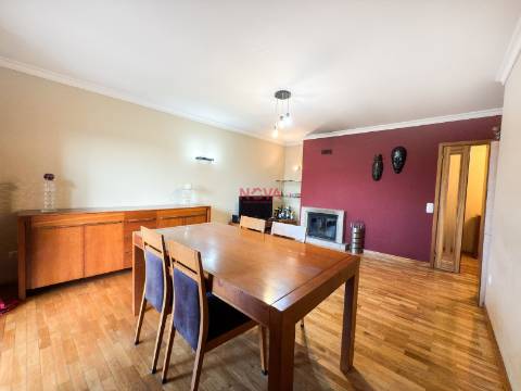 Apartamento T2 Venda em Ermesinde,Valongo