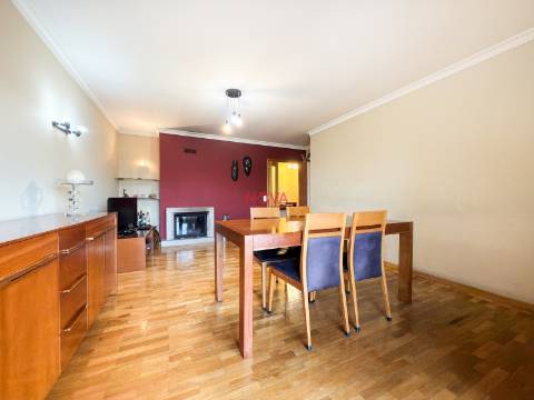 Apartamento T2 Venda em Ermesinde,Valongo