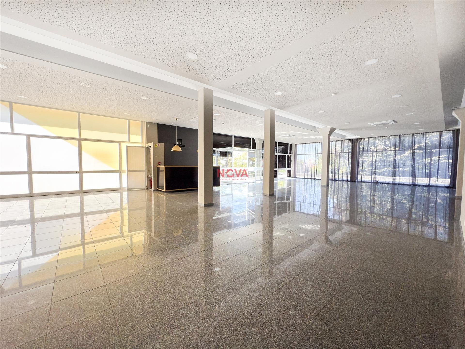 Loja  Venda em Cedofeita, Santo Ildefonso, Sé, Miragaia, São Nicolau e Vitória,Porto