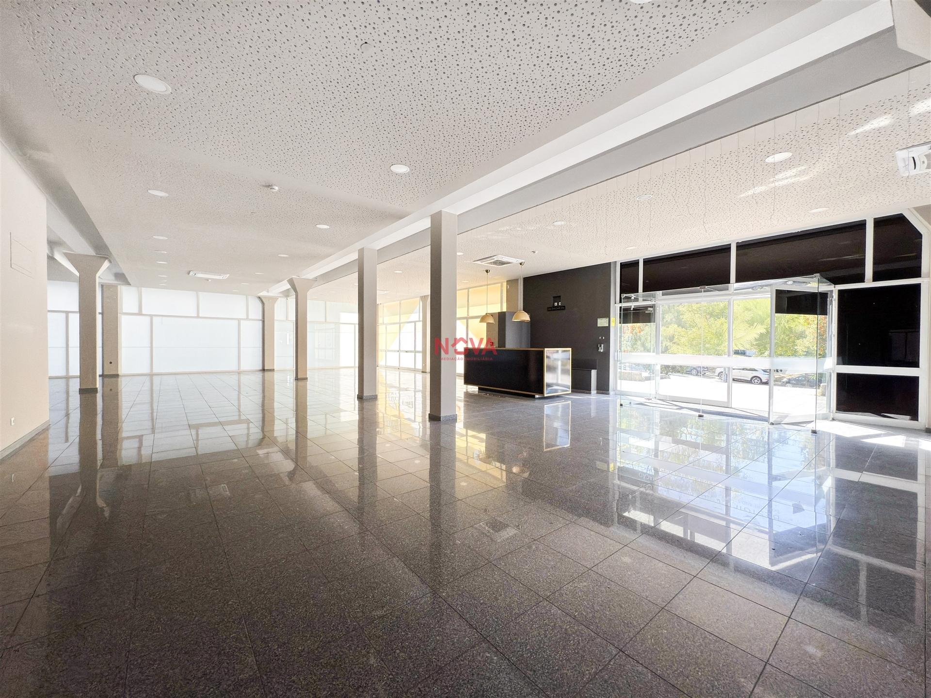 Loja  Venda em Cedofeita, Santo Ildefonso, Sé, Miragaia, São Nicolau e Vitória,Porto