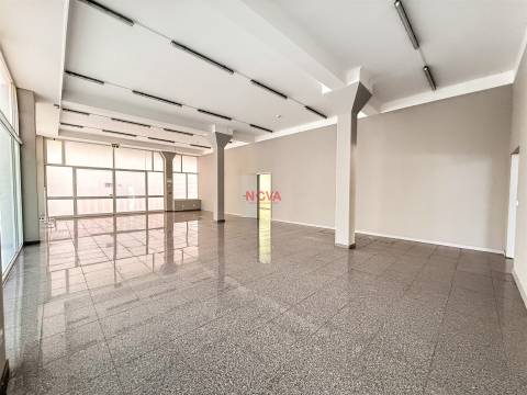 Loja  Venda em Cedofeita, Santo Ildefonso, Sé, Miragaia, São Nicolau e Vitória,Porto