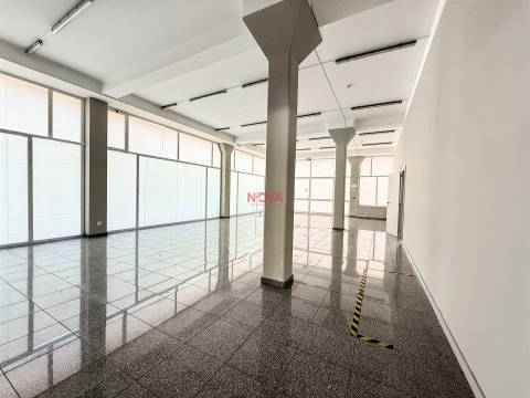 Loja  Venda em Cedofeita, Santo Ildefonso, Sé, Miragaia, São Nicolau e Vitória,Porto