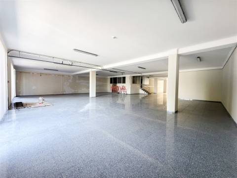 Loja  Venda em Cedofeita, Santo Ildefonso, Sé, Miragaia, São Nicolau e Vitória,Porto