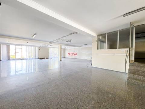 Loja  Venda em Cedofeita, Santo Ildefonso, Sé, Miragaia, São Nicolau e Vitória,Porto