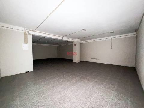 Loja  Venda em Cedofeita, Santo Ildefonso, Sé, Miragaia, São Nicolau e Vitória,Porto