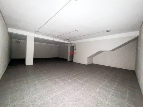 Loja  Venda em Cedofeita, Santo Ildefonso, Sé, Miragaia, São Nicolau e Vitória,Porto