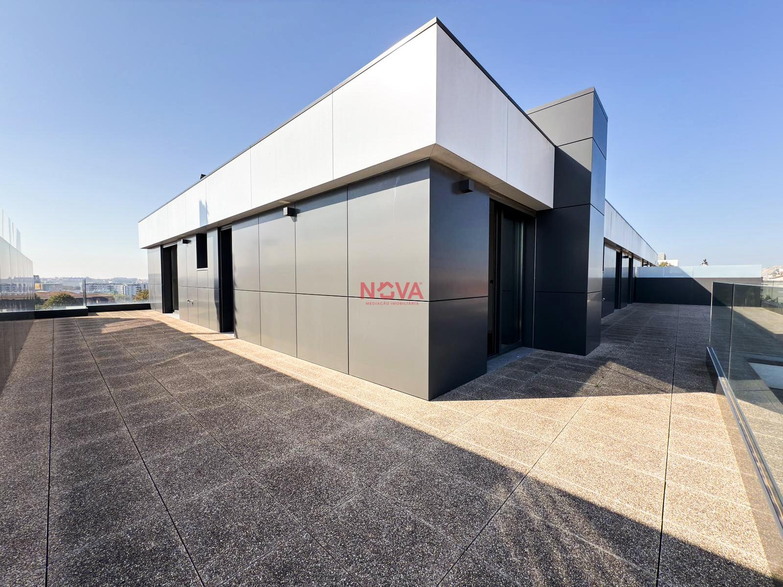 Apartamento T4 Venda em Ramalde,Porto