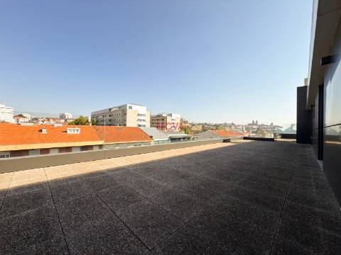 Apartamento T4 Venda em Ramalde,Porto