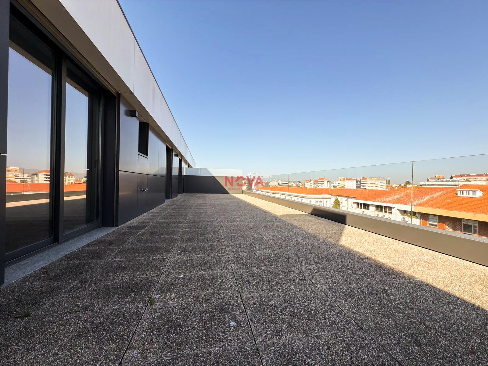 Apartamento T4 Venda em Ramalde,Porto