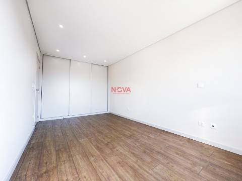 Apartamento T3 Venda em Ramalde,Porto