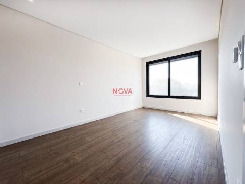 Apartamento T3 Venda em Ramalde,Porto