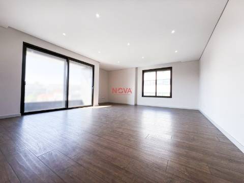 Apartamento T3 Venda em Ramalde,Porto