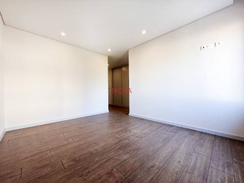 Apartamento T3 Venda em Ramalde,Porto