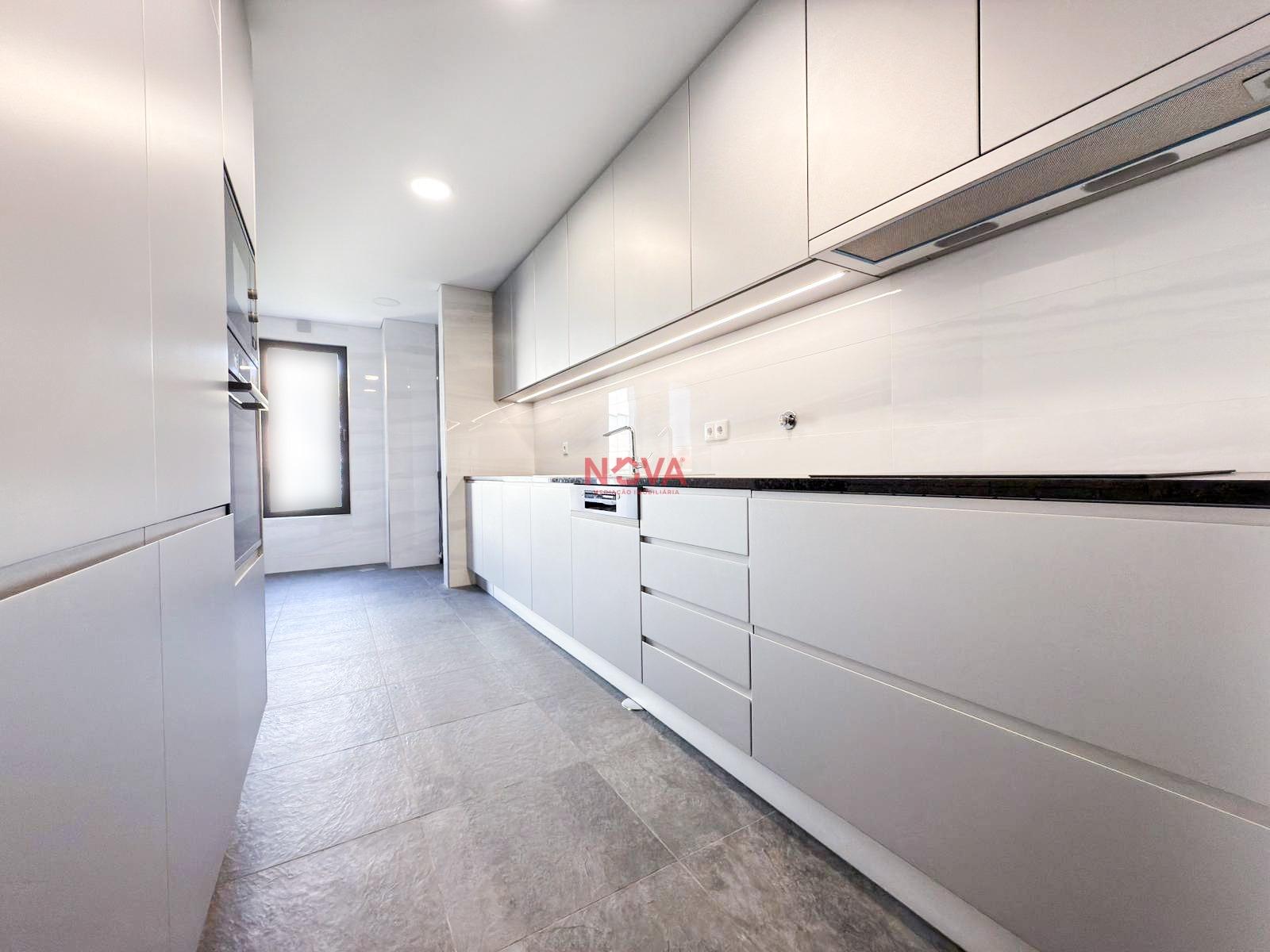 Apartamento T3 Venda em Ramalde,Porto