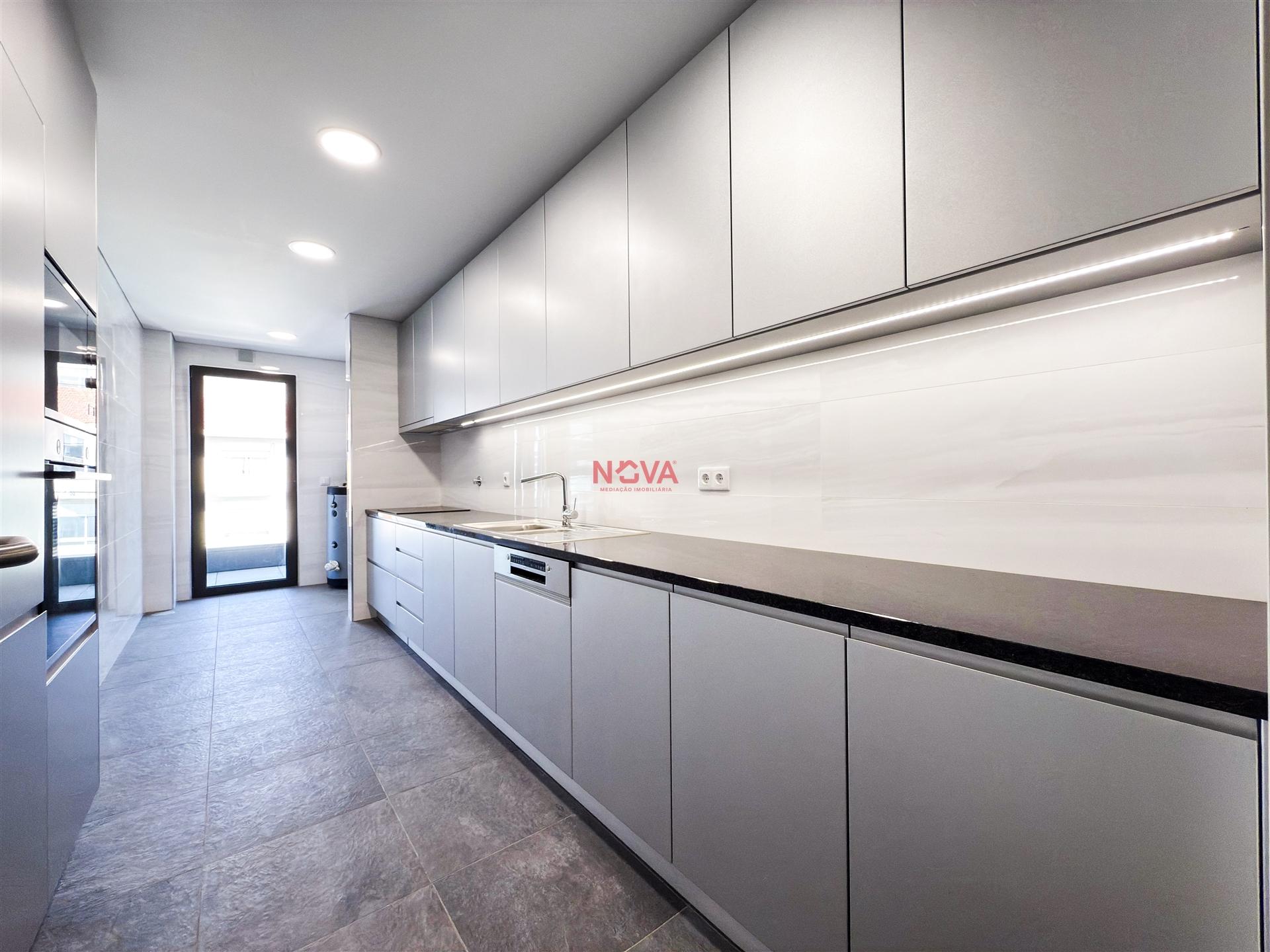 Apartamento T3 Venda em Ramalde,Porto