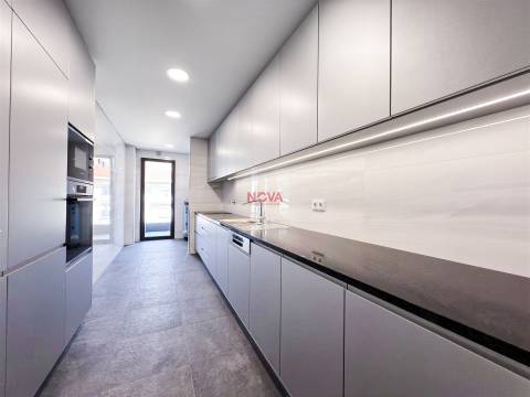 Apartamento T3 Venda em Ramalde,Porto