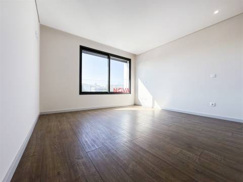 Apartamento T3 Venda em Ramalde,Porto