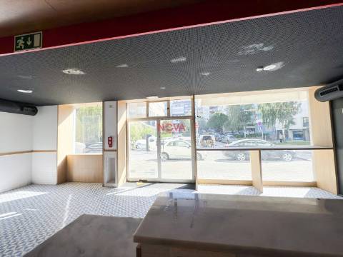 Loja  Venda em Cedofeita, Santo Ildefonso, Sé, Miragaia, São Nicolau e Vitória,Porto