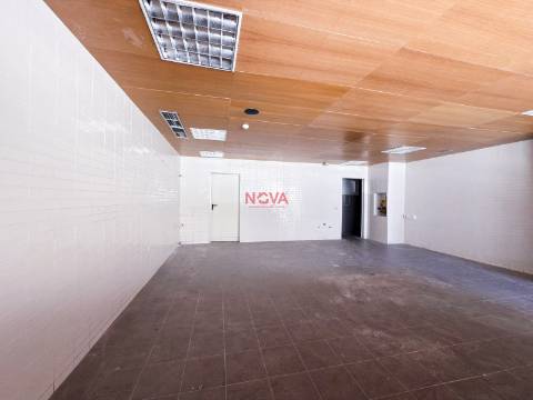 Loja  Venda em Cedofeita, Santo Ildefonso, Sé, Miragaia, São Nicolau e Vitória,Porto