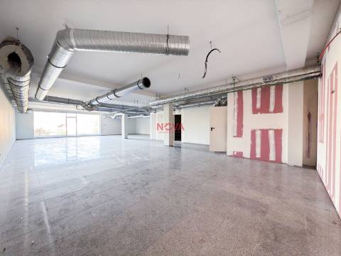 Loja  Venda em Cedofeita, Santo Ildefonso, Sé, Miragaia, São Nicolau e Vitória,Porto