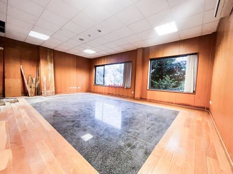 Escritório  Arrendamento em Valongo,Valongo